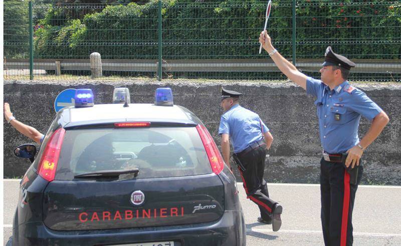 carabinieri-alt.jpg