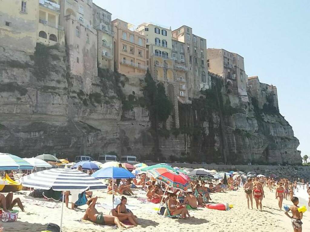 Tropea mare roccette